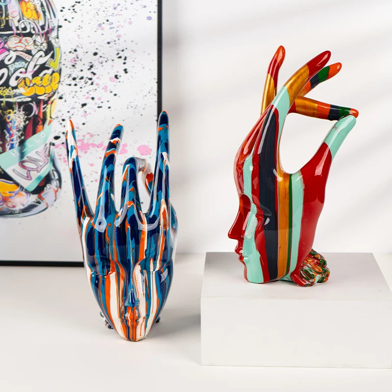 Dwelliy Abstract Fingers Statue